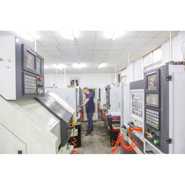 428147 для резака плазменной резки Powermax125. Комплект расходных материалов: замена основного корпуса механизированного резака Duramax Hyamp 180°.
